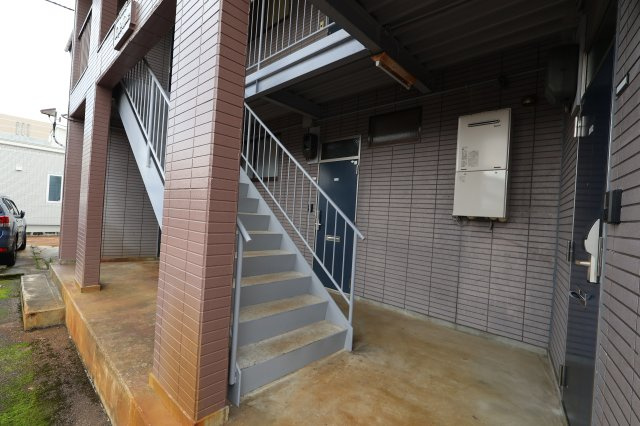 見附市昭和町２丁目のアパート