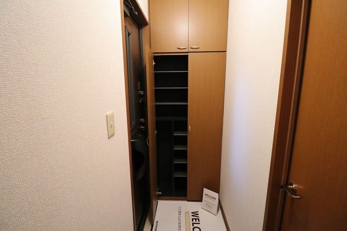ドレミメゾンの玄関