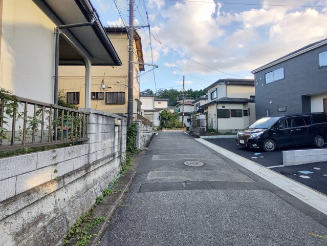 【前面道路含む現地写真】の画像