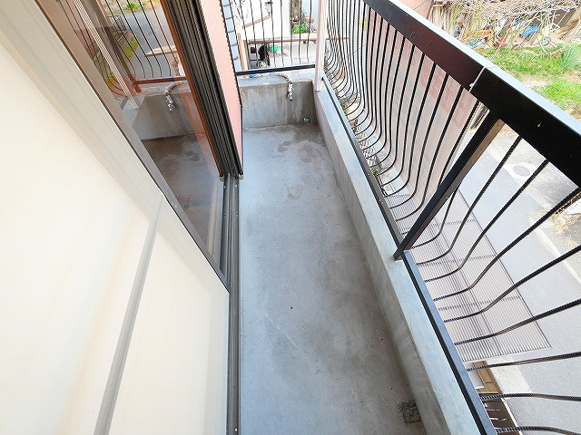 南永井町戸建のバルコニー|落ち着いた時間を過ごせるバルコニーです