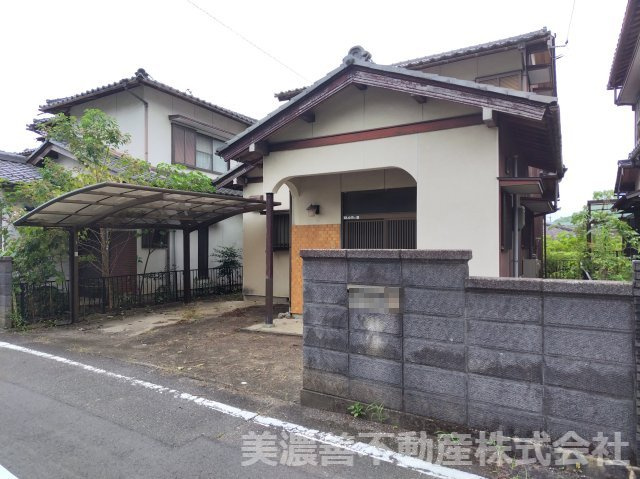 ６７３４１　岐阜市粟野中古戸建の外観
