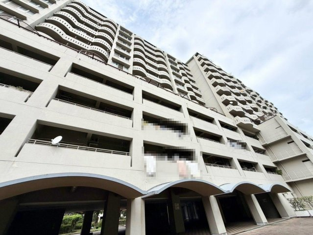 かもめ第１コーポ１２号棟の外観|【洗面台新調】ゆとりのある洗面室ですよ！朝の身支度もスムーズにできますね！