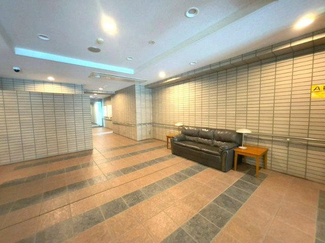 ライオンズプラザ西大島駅前　11階　リ　フォーム済のエントランス