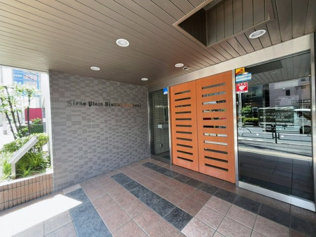 ライオンズプラザ西大島駅前　11階　リ　フォーム済のエントランス