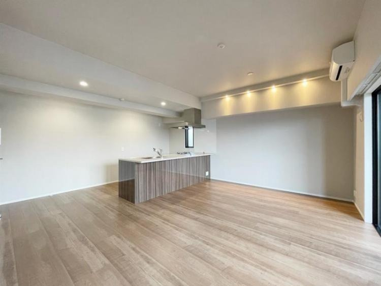 福岡市中央区鳥飼３丁目の賃貸マンションの居間・リビング|物件の画像3