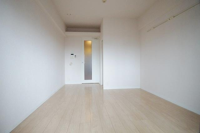 福岡市博多区千代２丁目のアパートの居間・リビング|物件の画像3