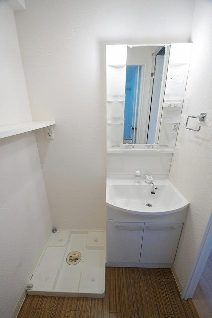 福岡市博多区千代２丁目のアパートの洗面所|物件の画像9