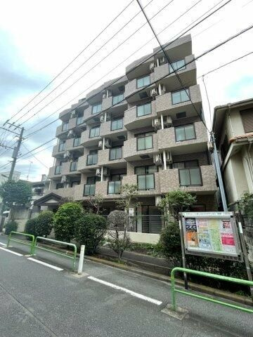ライオンズマンション大山金井町の居間・リビング|居間です
