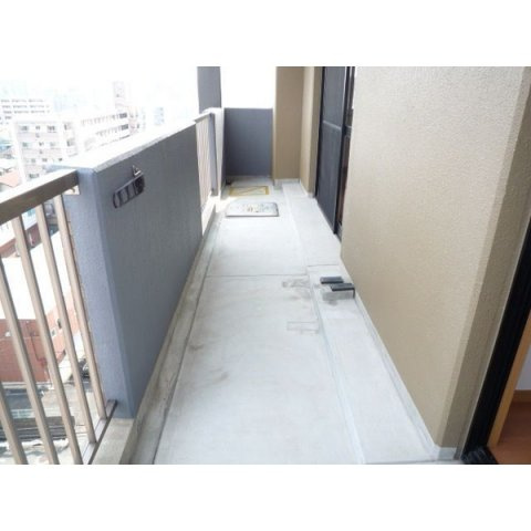 福岡市博多区豊１丁目の賃貸マンションのバルコニー