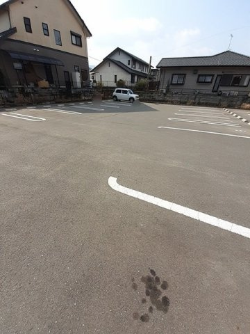 グラン・シャリオ　ａｎｎｅｘの駐車場