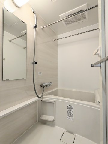 セレヌコート池袋本町の浴室