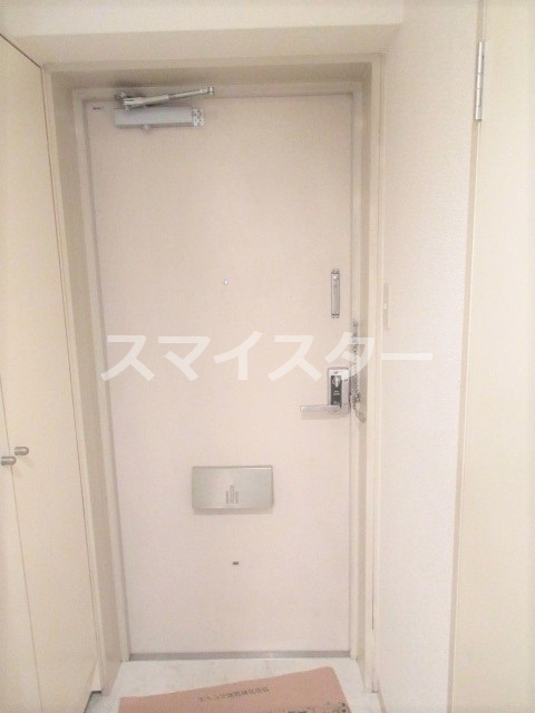ビレッジコア八王子の玄関