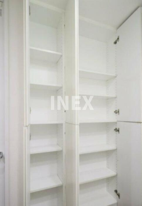 横浜市西区みなとみらい４丁目の賃貸マンションの収納