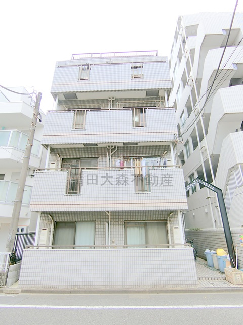 グランドキャステルの外観|1989年7月築　RC鉄筋コンクリート造地上5階建て
東京都大田区蒲田4丁目　JR京浜東北線蒲田駅徒歩7分、京浜急行本線京急蒲田駅徒歩5分