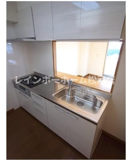 三郷市三郷１丁目の賃貸マンションのキッチン|きれいなキッチンです