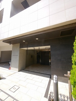 アーリアシティ川崎のエントランス