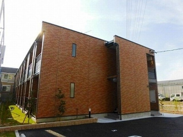 レオネクスト己新田の外観