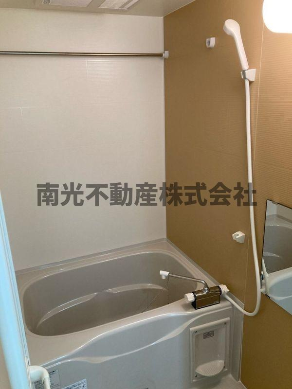フジパレス俊徳道ＷＥＳＴの浴室