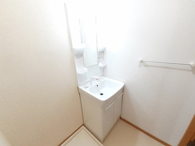 ルミエール名東の洗面所