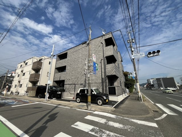 MUGINO BASEの駐車場