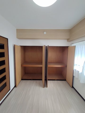 リバーサイドつるぎの収納|同建物内別部屋の写真です。
