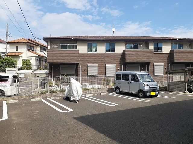 ラヴィーヌの駐車場