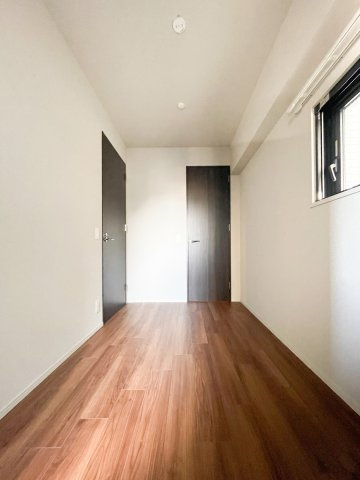 オープンレジデンシア名古屋FRONTの洋室