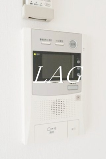 【セキュリティ】 | プレスタイル入谷Ⅱ | モニター付きインターフォンです。