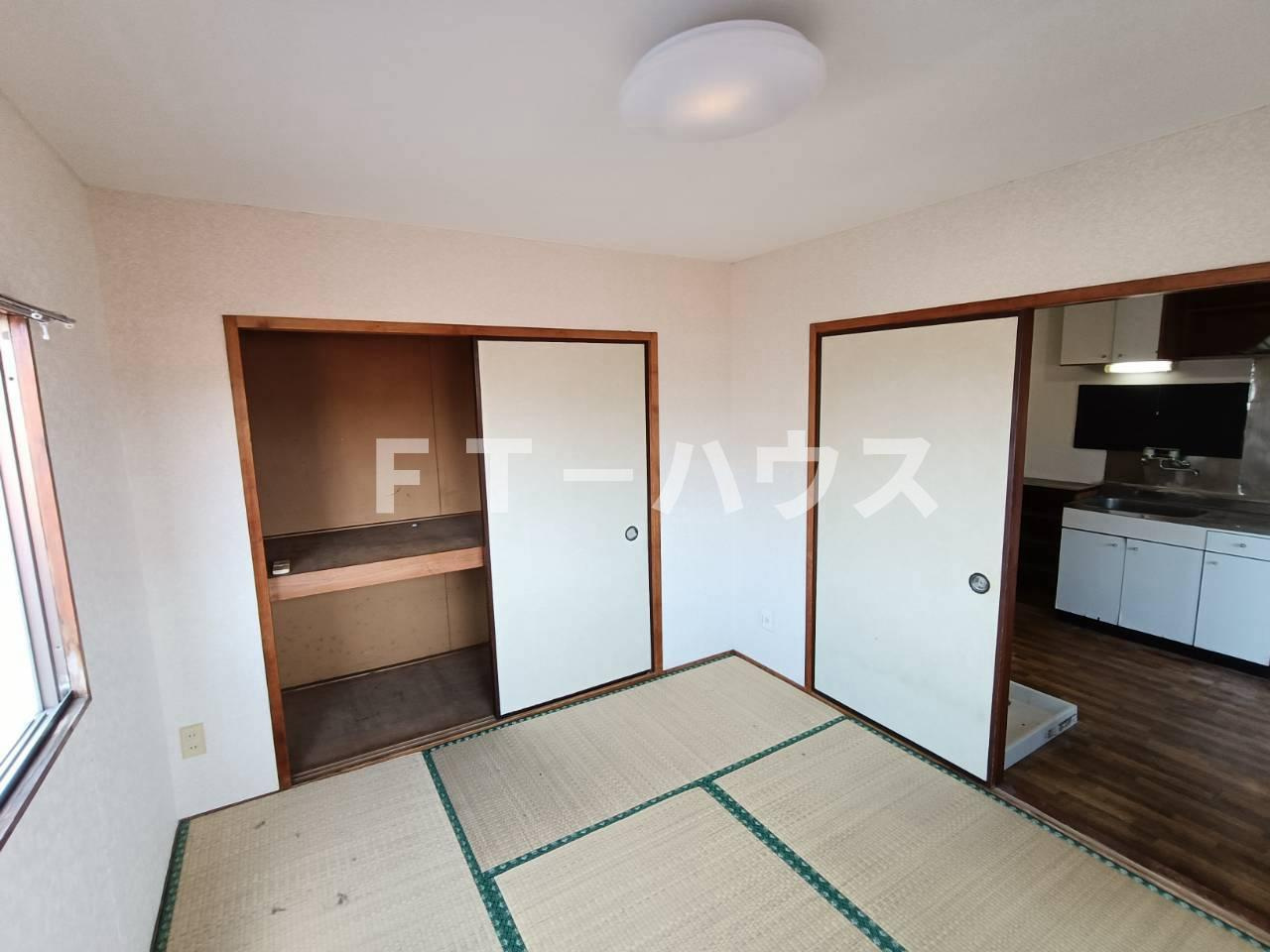 船橋市東中山１丁目のアパートの和室