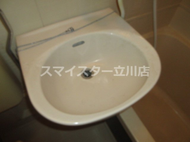 アーバンホーム日野台の洗面所