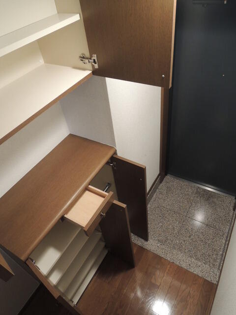 日神パレステージ新小岩の収納|シューズボックス