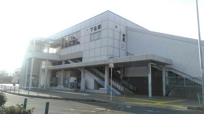 岸和田市額原町のハイツの周辺