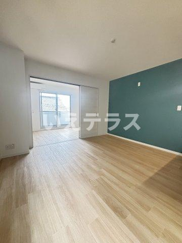 アレーズ新神戸の居間・リビング