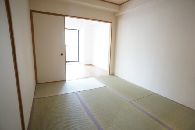 ヴィオレット宝塚の和室