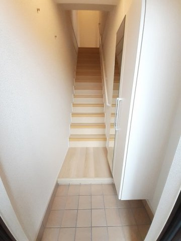 グラシオッソ坂井　Ⅲの玄関