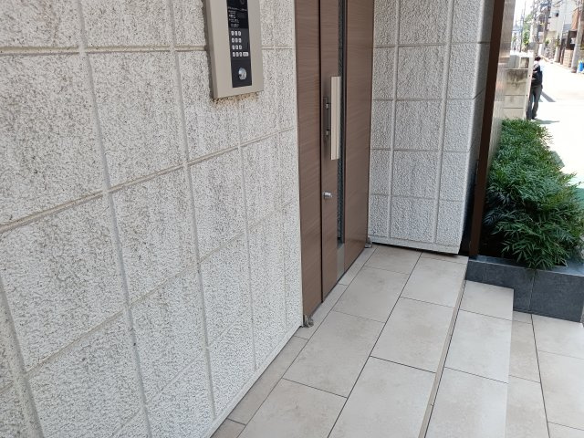 ラ　ボヌールのエントランス