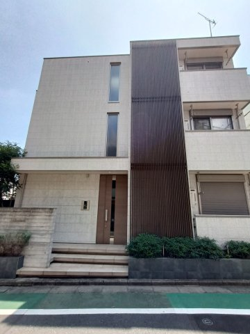 ラ　ボヌールの外観