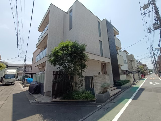 ラ　ボヌールの外観