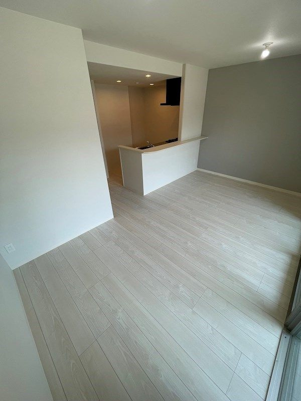 アースコートY’sシティ津田新町の居間・リビング