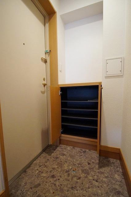 福岡市博多区麦野４丁目の賃貸マンションの玄関|物件の画像13