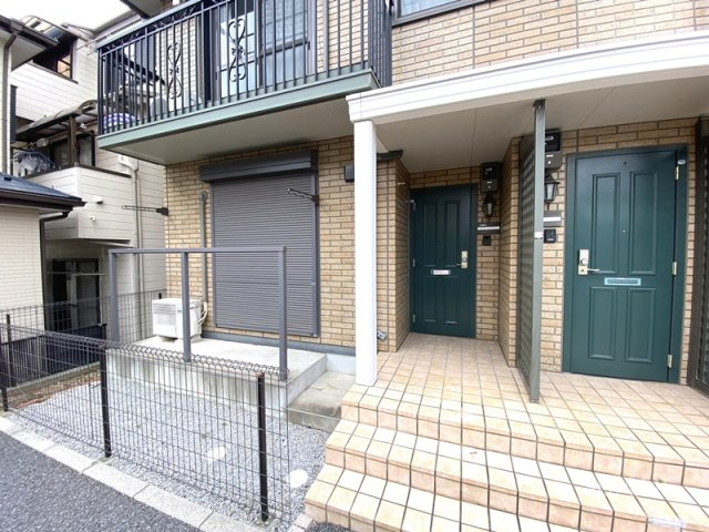 クレアール　Bのエントランス