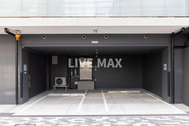 【駐車場】