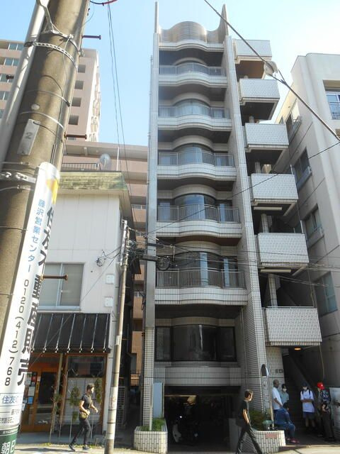 第一鈴重ビルの外観