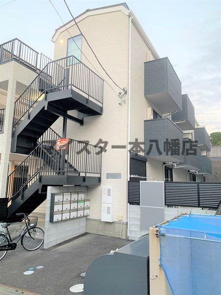 ロイヤルメゾン幕張本郷の外観