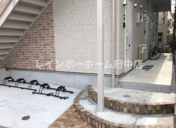 Bricks F18のエントランス