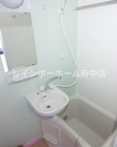 Bricks F18の浴室