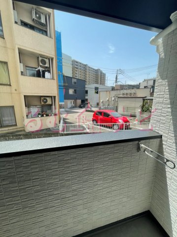 メゾンクレール筑紫通りのバルコニー