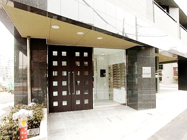 クレアシオン渋谷神山町のエントランス