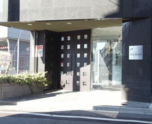 クレアシオン渋谷神山町のエントランス