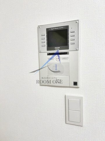 ライオンズマンション大山金井町のセキュリティ|モニター付きインターホンです。